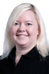 Fanny Fagerström, reservdelsförsäljare