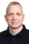 Ilkka Ylihakola, varaosamyyjä