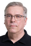 Jyrki Nurminen , automyyjä